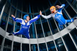 Win indoor skydiven met je drie beste vrienden