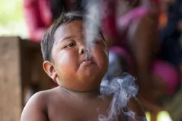 Hoe gaat het met dat 2-jarige kind dat 40 sigaretten per dag rookte?