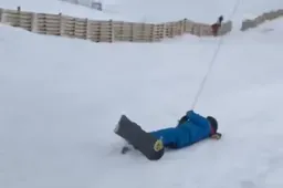 Wanneer je voor de eerste keer gaat snowboarden met je maten