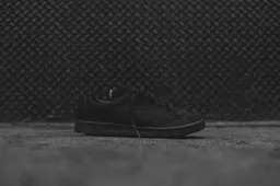 De nieuwe zwarte adidas Originals Stan Smith zijn zwaar spot on