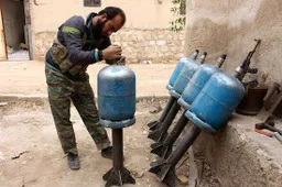 Dit zijn zelfgebouwde wapens van strijders uit Syrië