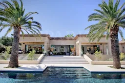 Deze perfecte villa in Saint-Tropez heeft ons omvergeblazen