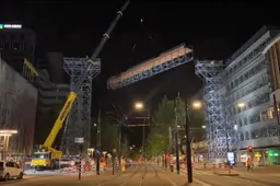 Ontdek Rotterdam in de hoogte op deze tijdelijk geplaatste luchtbrug