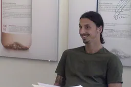 Zlatan laat onwetende sollicitant flink zweten op kantoor