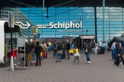 Schiphol bevordert de doorstroom met gloednieuwe beveiligingspoortjes