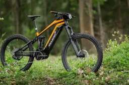 Schiet als coureur door de bossen met de nieuwe mountainbikes van McLaren