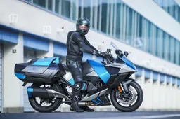 Kawasaki toont de ICE1: ’s werelds eerste motorfiets op waterstof