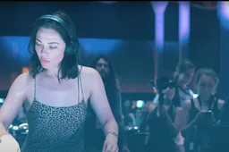 De ontiegelijk knappe Nina Kraviz zet Awakenings dit weekend op z’n kop