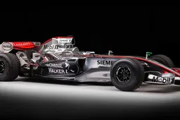 Eerste Formule 1 auto van Lewis Hamilton kan binnenkort bij jou op de oprit staan