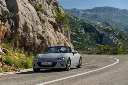 Het geheim van de Mazda MX-5, de bestverkochte cabrio ooit