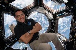 NASA-astronaut keert terug op aarde met gigantische veranderingen in zijn lichaam