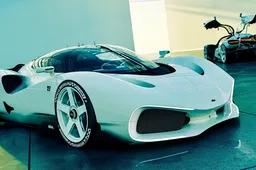 Nieuwe Nilu hypercar belichaamt spartaans racegeweld met gillende V12, 1000 pk en handbak