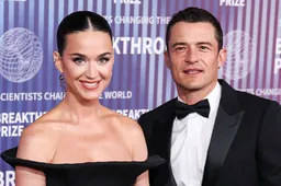 Katy Perry klapt uit de school over seksleven met Orlando Bloom