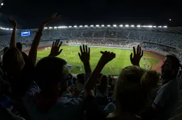 Het allerslechtste voetbalteam ter wereld behaalt na eerste overwinning nu ook de eerste promotie