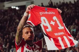 Noa Lang is de eerste voetballer met een nummer 1 hit, en dit verdiende hij er al mee