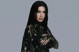 Megan Fox viert zwangerschap van Machine Gun Kelly met naaktfoto op Insta