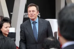 Elon Musk steunt na Trump nu ook de Engelse verkiezing