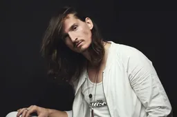 Jason Dowd is officieel de nieuwe stem van Kensington