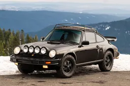 De Porsche 911 Safari uit 1986 is hersteld door Porsche Beaverton