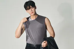 Calvin Klein dropt nieuwe Spring collectie met Cha Eun-woo