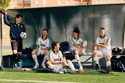 Real Madrid en Adidas brengen iconische 99/00-shirts terug