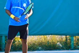Van vitamineboost naar dopingschorsing: tennisser raakt 18 maanden buitenspel