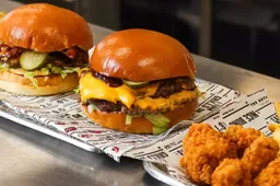 Burgerliefhebbers opgelet: THE BUTCHER opent smashburger zaak