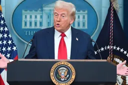 Donald Trump spreekt in Michigan: ‘Beste 100 dagen uit de geschiedenis’