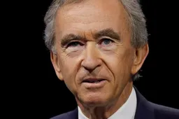 Dit is het vermogen van Bernard Arnault, de rijkste man van Europa