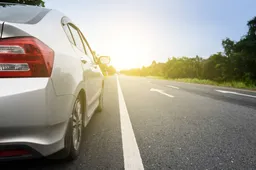De focusflitser is gearriveerd: dikke boete voor mobielgebruik achter het stuur