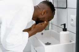 Skincare voor mannen: Vitamine C Serum is het geheim van een energieke look