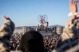 Burning Man krijgt op openingsdag een flinke zandstorm te verduren