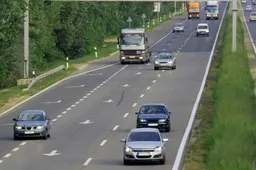 Fransen zet onzichtbaar leger radarauto’s in tegen hardrijders