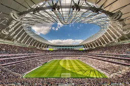 Home Ground: The Architecture of Football is toffe expo over voetbalstadions