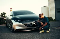 Max Verstappen en Lewis Hamilton nemen afscheid van hun kostbaarste speeltjes