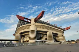 Het legendarische voetbalstadion San Siro gaat nu écht gesloopt worden