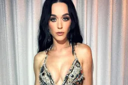 Katy Perry en voormalig Canadees premier Justin Trudeau zoenend gespot op een jacht