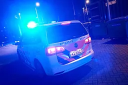 politieauto zwaailicht nacht