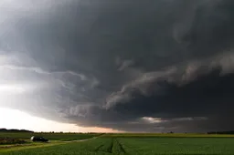thunderstorm ga88d8fbd9 640