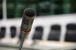 microphone 704257 1280