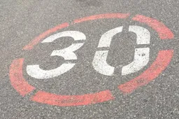 gustavheineck-thirty-2428143_1920