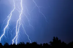 lightning-4013537_1280