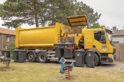 571045767_1235064775324131_8763938933824379385_n