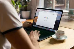 Google enhances Chrome security