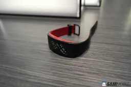 Apple Delays Gear Fit2 Pro Compatibility With iPhones