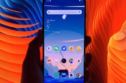 OnePlus 7 (?) image appears online - may use a pop-up camera design