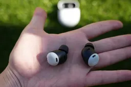 Speak Any Language Instantly with Pixel Buds Pro's Real-Time Translation