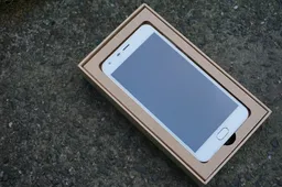 First real photo of the Rio (aka the $129.99 mystery phone)