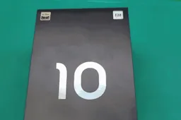 First look at the Xiaomi Mi 10 Pro hands-on image - 65W charger and other specs exposed