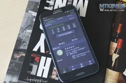 6-inch Samsung Galaxy Mega clone comes with Super AMOLED display